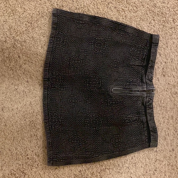 Mini skirt, Roxy, Size M - Picture 5 of 8